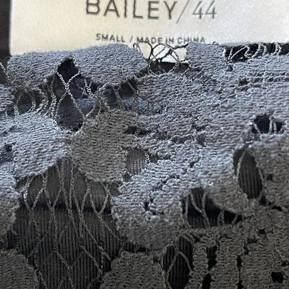 Bailey 44 Top Off Shoulder Black Lace Bell Sleeve Blouse Size Small - Picture 9 of 9